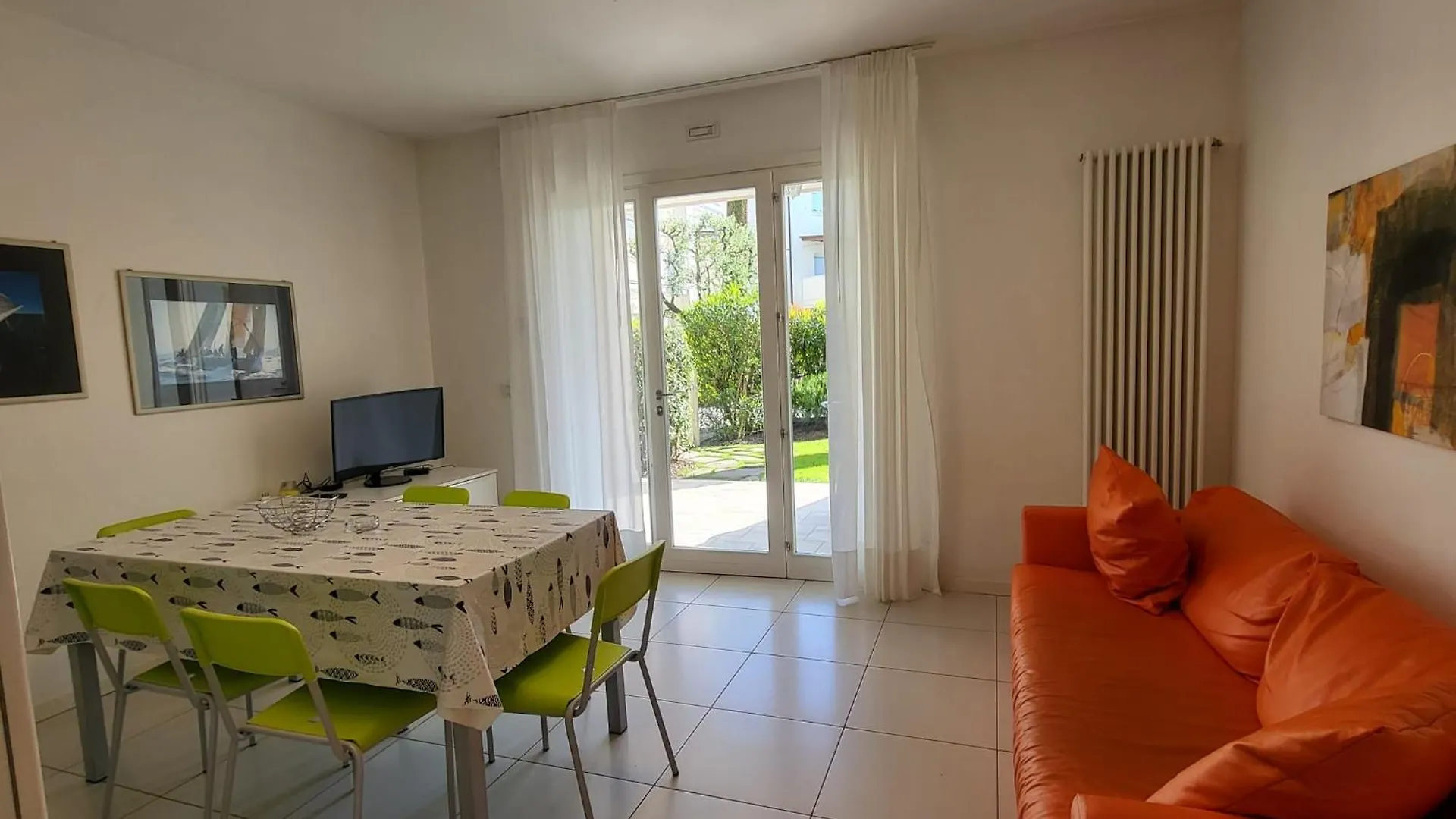 Residence Mediterranee Family Apartments 리도 디 예솔로