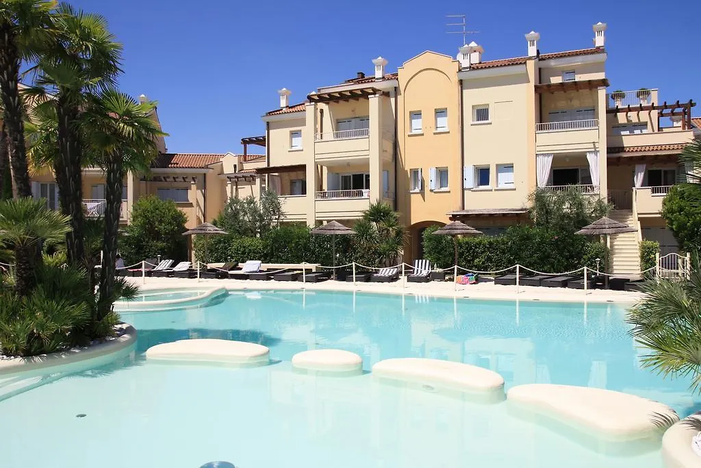 Residence Mediterranee Family Apartments 리도 디 예솔로