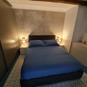 https://chiaja-lux-house.hotels-amalfi.com