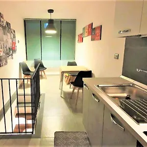 https://center-living-apartment.catania-hotels.net